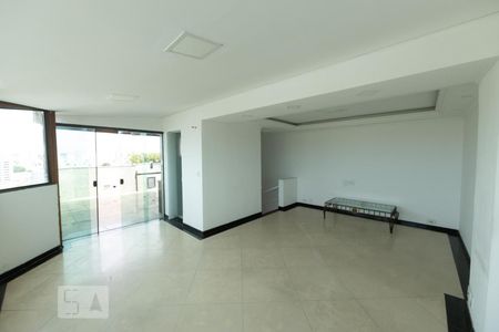 Apartamento à venda com 120m², 3 quartos e 2 vagas Apartamento à venda com 120m², 3 quartos e 2 vagascomodo extra