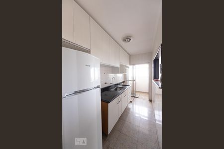 Apartamento à venda com 120m², 3 quartos e 2 vagas Apartamento à venda com 120m², 3 quartos e 2 vagasCozinha