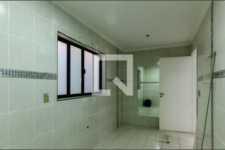 Casa à venda com 225m², 3 quartos e sem vaga Casa à venda com 225m², 3 quartos e sem vagaCozinha