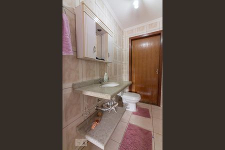 Casa à venda com 300m², 3 quartos e 2 vagasBanheiro