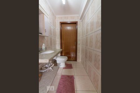 Casa à venda com 300m², 3 quartos e 2 vagasBanheiro