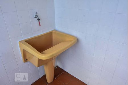 Apartamento à venda com 90m², 3 quartos e sem vaga Apartamento à venda com 90m², 3 quartos e sem vagaLavanderia