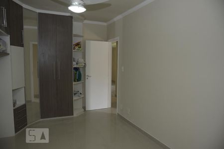 Casa de condomínio à venda com 112m², 2 quartos e 3 vagasQuarto 2 