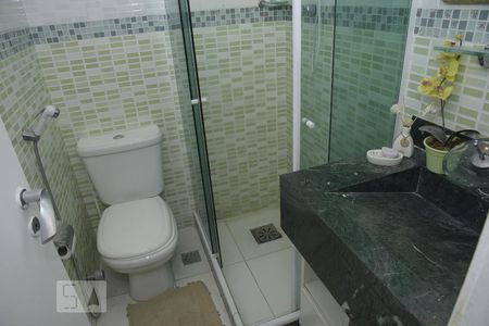 Casa de condomínio à venda com 112m², 2 quartos e 3 vagasBanheiro Social