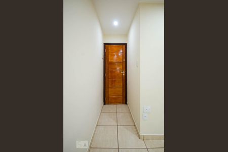 Hall de acesso social de apartamento para alugar com 2 quartos, 70m² em Leblon, Rio de Janeiro