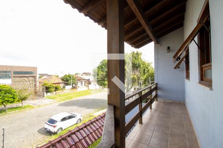 Casa à venda com 340m², 4 quartos e 3 vagas Casa à venda com 340m², 4 quartos e 3 vagasVaranda da Suite
