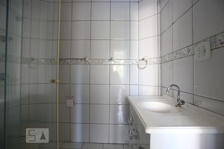 Banheiro de apartamento para alugar com 1 quarto, 39m² em Bela Vista, São Paulo