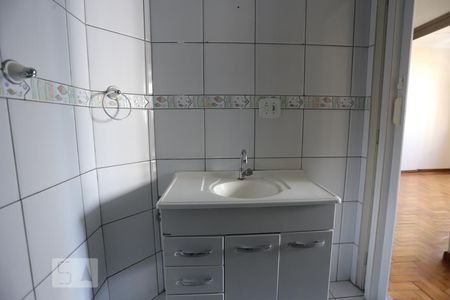 Banheiro de apartamento para alugar com 1 quarto, 39m² em Bela Vista, São Paulo