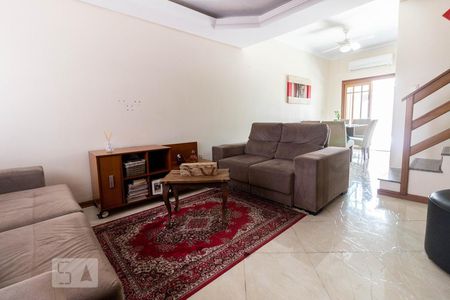 Sala de casa para alugar com 3 quartos, 146m² em Jardim Itu Sabará, Porto Alegre