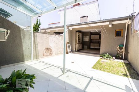 Pátio de casa para alugar com 3 quartos, 146m² em Jardim Itu Sabará, Porto Alegre