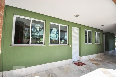 Apartamento para alugar com 66m², 2 quartos e 2 vagas