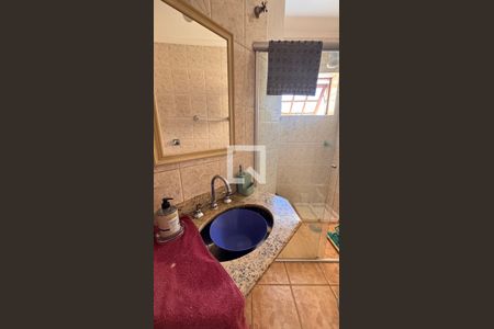 Casa para alugar com 440m², 8 quartos e 4 vagas Casa para alugar com 440m², 8 quartos e 4 vagasBanheiro da Suíte