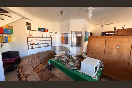 Casa para alugar com 440m², 8 quartos e 4 vagas Casa para alugar com 440m², 8 quartos e 4 vagasSala Casa 3