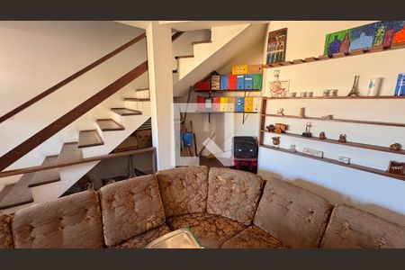 Casa para alugar com 440m², 8 quartos e 4 vagas Casa para alugar com 440m², 8 quartos e 4 vagasSala Casa 3