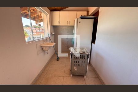 Casa para alugar com 440m², 8 quartos e 4 vagas Casa para alugar com 440m², 8 quartos e 4 vagasÁrea de Serviço Casa 1