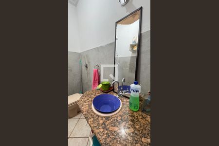 Casa para alugar com 440m², 8 quartos e 4 vagas Casa para alugar com 440m², 8 quartos e 4 vagasBanheiro Casa 3