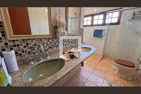Casa para alugar com 440m², 8 quartos e 4 vagas Casa para alugar com 440m², 8 quartos e 4 vagasBanheiro 2 Casa 1