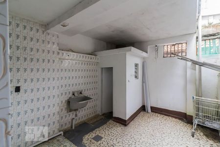 Casa à venda com 290m², 7 quartos e 6 vagas Casa à venda com 290m², 7 quartos e 6 vagasÁrea de serviço