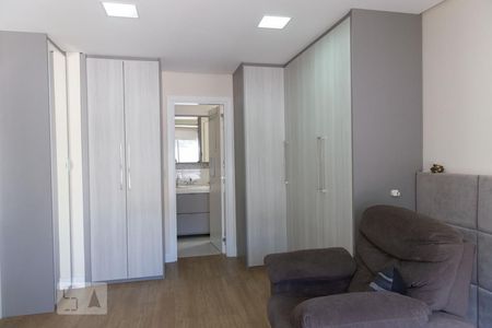 Casa à venda com 350m², 4 quartos e 4 vagasSuíte 3