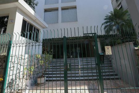 Apartamento à venda com 100m², 2 quartos e 1 vagaFachada