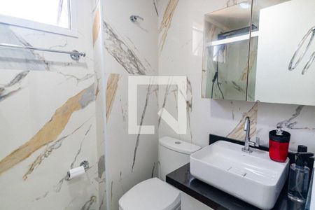 Apartamento à venda com 61m², 2 quartos e 1 vaga Apartamento à venda com 61m², 2 quartos e 1 vagaBanheiro