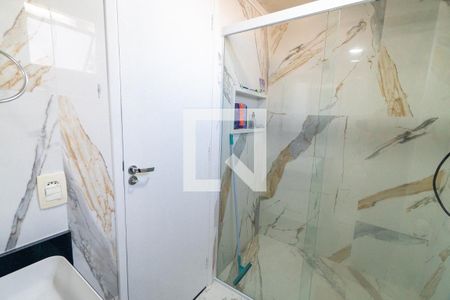 Apartamento à venda com 61m², 2 quartos e 1 vaga Apartamento à venda com 61m², 2 quartos e 1 vagaBanheiro