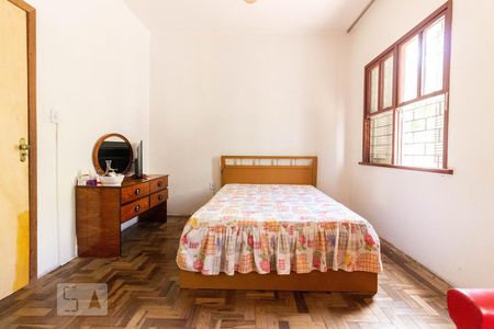 Quarto 2 de apartamento para alugar com 2 quartos, 71m² em Passo da Areia, Porto Alegre