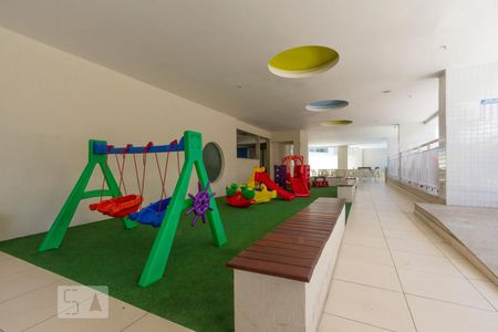 Apartamento à venda com 84m², 2 quartos e 1 vaga Apartamento à venda com 84m², 2 quartos e 1 vagaÁrea Comum - Playground