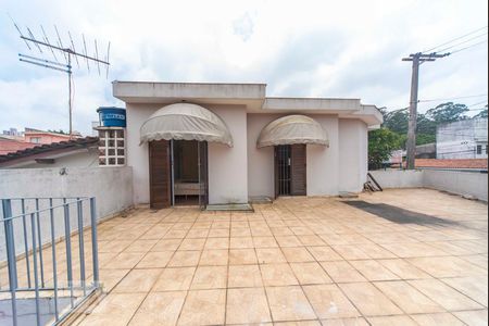 Casa à venda com 160m², 3 quartos e 2 vagas Casa à venda com 160m², 3 quartos e 2 vagasVaranda dos Quartos