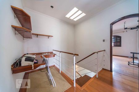 Casa à venda com 160m², 3 quartos e 2 vagas Casa à venda com 160m², 3 quartos e 2 vagasEscritório