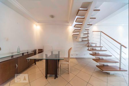 Casa à venda com 160m², 3 quartos e 2 vagas Casa à venda com 160m², 3 quartos e 2 vagasSala de Jantar