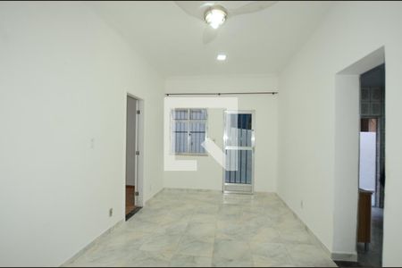 Sala de casa para alugar com 2 quartos, 130m² em Irajá, Rio de Janeiro