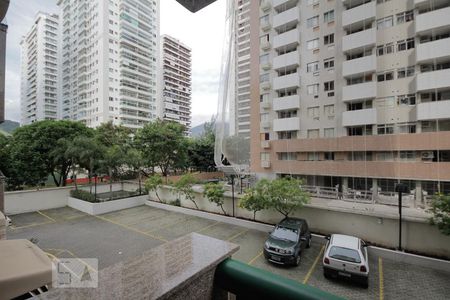 Varanda de apartamento à venda com 2 quartos, 75m² em Barra da Tijuca, Rio de Janeiro