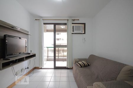 Sala de apartamento à venda com 2 quartos, 75m² em Barra da Tijuca, Rio de Janeiro