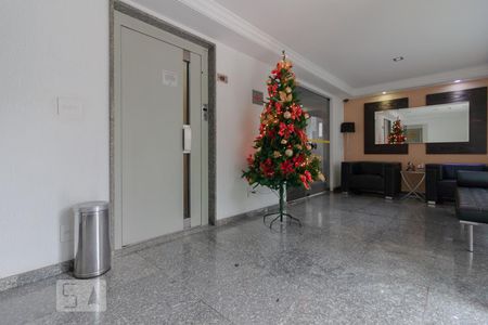 Apartamento à venda com 103m², 3 quartos e 2 vagas Apartamento à venda com 103m², 3 quartos e 2 vagasHall social