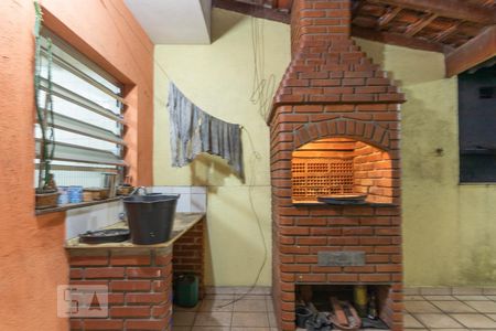 Casa à venda com 260m², 3 quartos e 2 vagas Casa à venda com 260m², 3 quartos e 2 vagasChurrasqueira