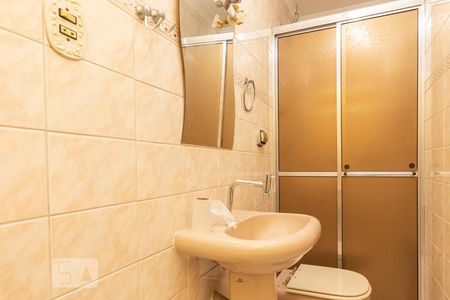 Casa à venda com 260m², 3 quartos e 2 vagas Casa à venda com 260m², 3 quartos e 2 vagasBanheiro