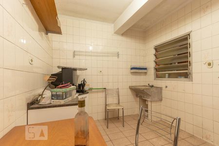 Casa à venda com 260m², 3 quartos e 2 vagas Casa à venda com 260m², 3 quartos e 2 vagasÁrea de serviço