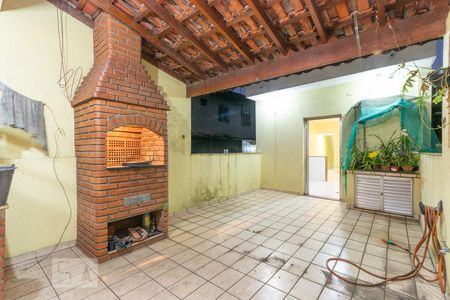 Casa à venda com 260m², 3 quartos e 2 vagas Casa à venda com 260m², 3 quartos e 2 vagasChurrasqueira