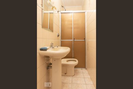 Casa à venda com 260m², 3 quartos e 2 vagas Casa à venda com 260m², 3 quartos e 2 vagasBanheiro