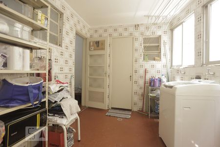 Apartamento à venda com 110m², 4 quartos e sem vagaArea de Serviços