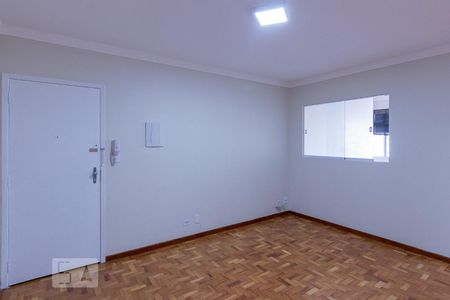 Sala de apartamento para alugar com 2 quartos, 70m² em Perdizes, São Paulo