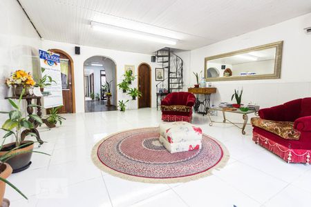 Sala de casa à venda com 3 quartos, 180m² em Floresta, Porto Alegre