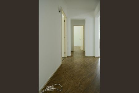 Entrada de apartamento à venda com 2 quartos, 70m² em Vila João Pessoa, Porto Alegre