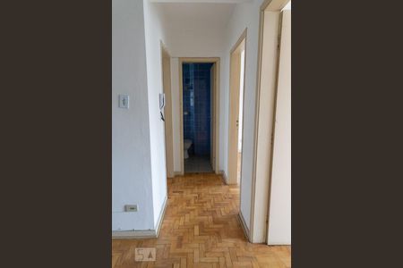 Corredor de apartamento para alugar com 2 quartos, 40m² em Água Branca, São Paulo