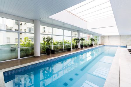 Apartamento à venda com 49m², 1 quarto e 1 vagaPiscina