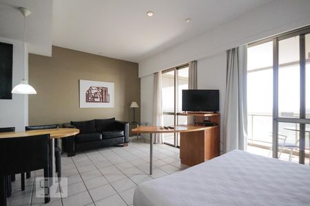 Sala de apartamento à venda com 2 quartos, 96m² em Barra da Tijuca, Rio de Janeiro