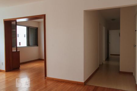 Detalhe Sala de apartamento à venda com 2 quartos, 94m² em Morro dos Ingleses, São Paulo