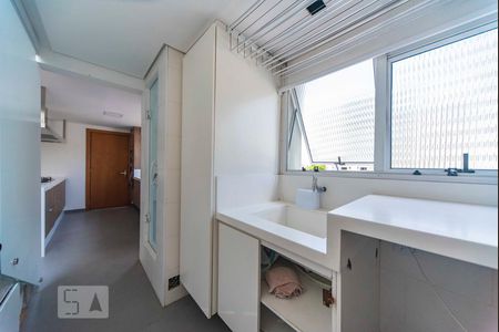 Apartamento à venda com 150m², 3 quartos e 3 vagas Apartamento à venda com 150m², 3 quartos e 3 vagasÁrea de Serviço