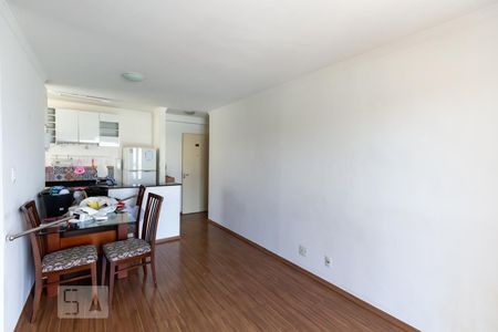 Sala de apartamento para alugar com 3 quartos, 67m² em Jardim Monte Kemel, São Paulo